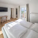 Am Guest house